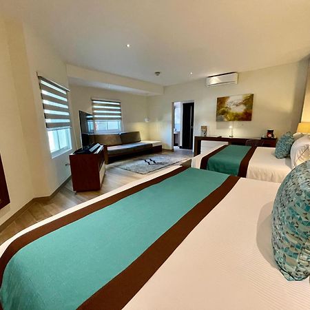 Aurea Hotel And Suites Zapopan Exterior foto